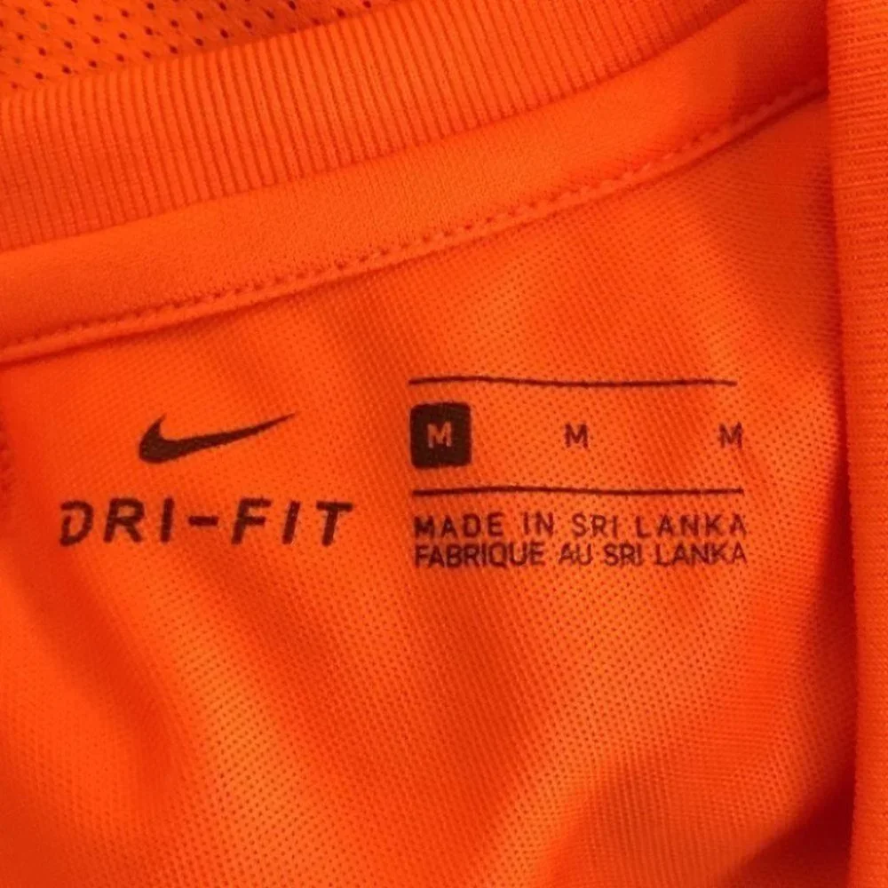 NWT Nike Women's Dri-FIT Tiempo Premier Jersey - Picture 5 of 9